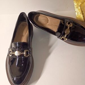 Giani Bernini Black and Gold Flats Timeless Loafers